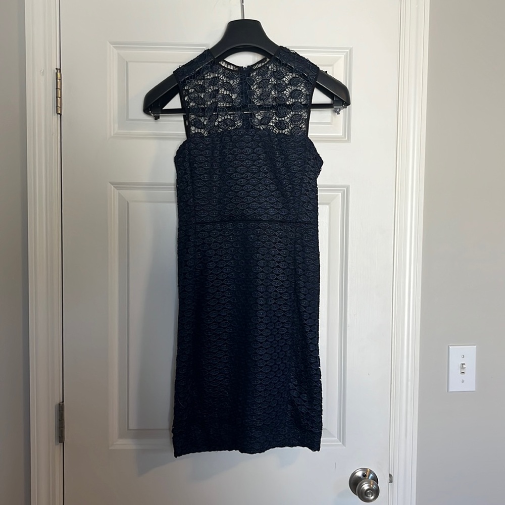 DVF navy lace sleeveless dress, size 2. Never been worn.